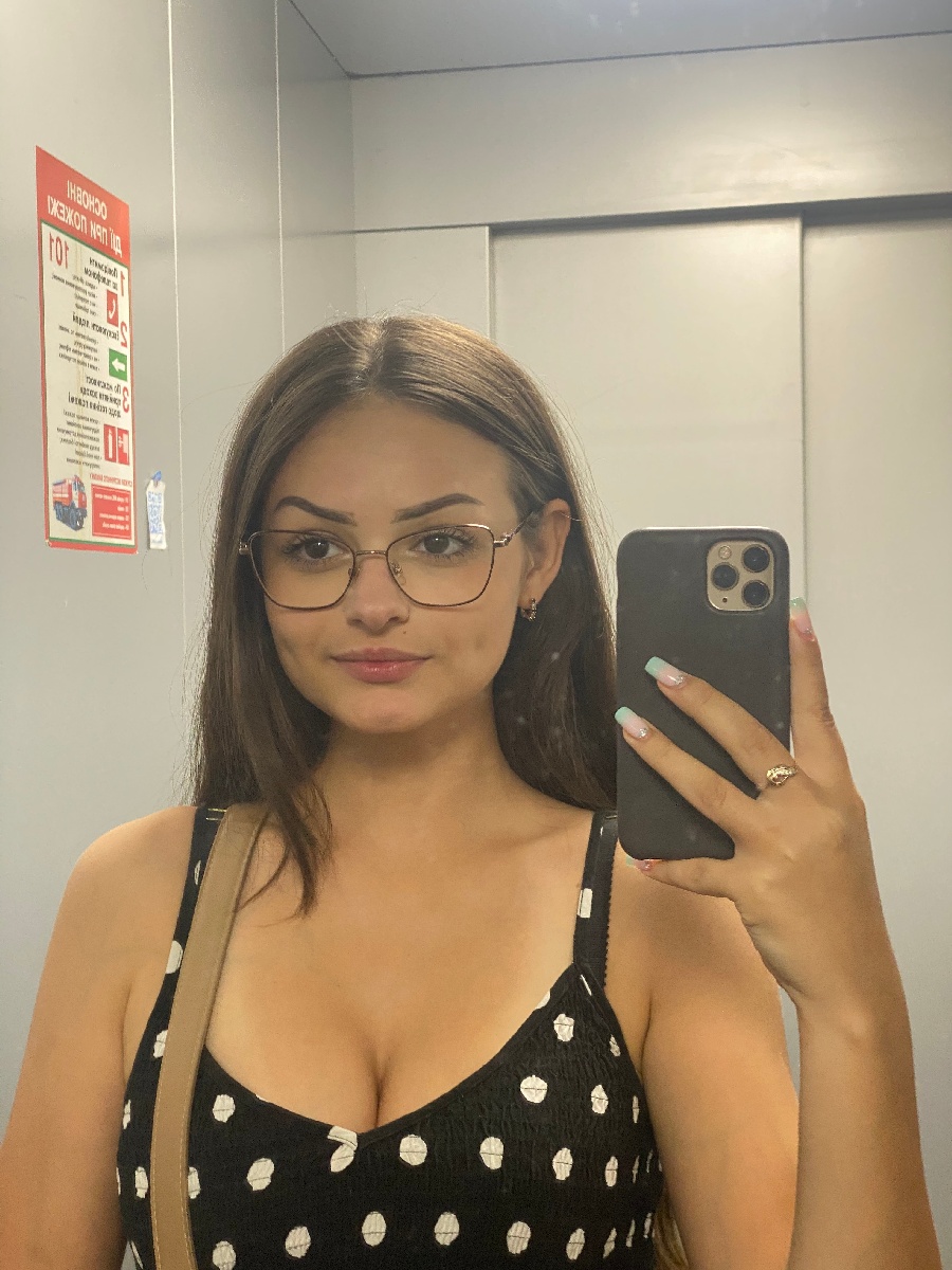 Sexy model Stacy in Doha